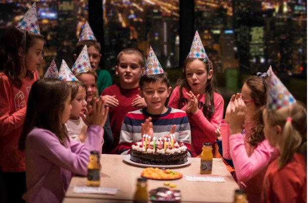 What Food Works Best for a Rainy Birthday Party